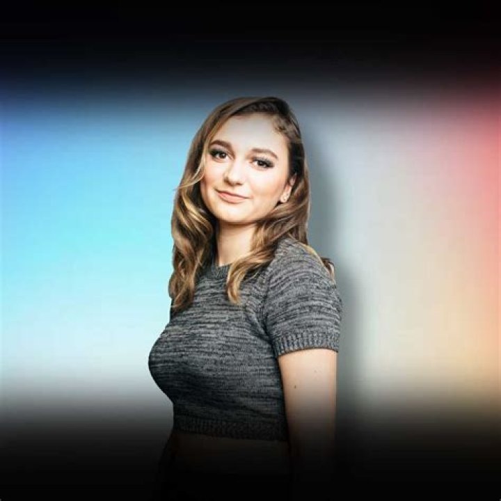 Daya (Singer) Height, Weight, Measurements, Bra Size, Shoe Size