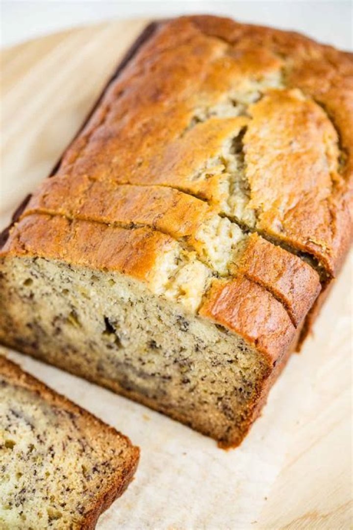 Easy Banana Bread Recipe (Top-Rated)