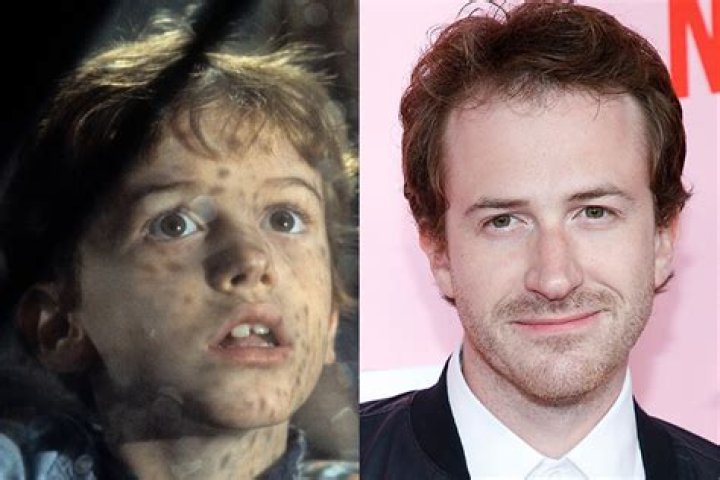 Joseph Mazzello Wiki, Bio, Girlfriend, Net worth, Height, Family