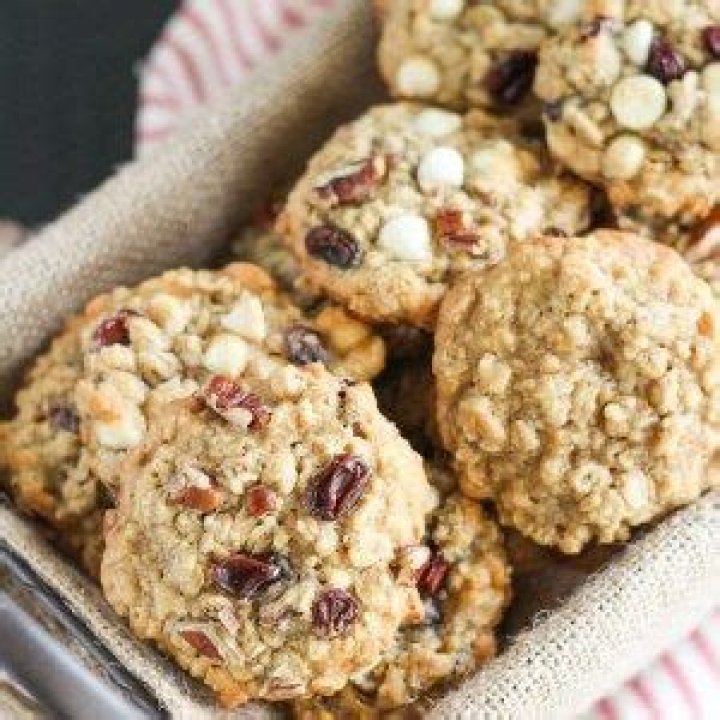 Maple Oatmeal Cookies - Celebrating Sweets