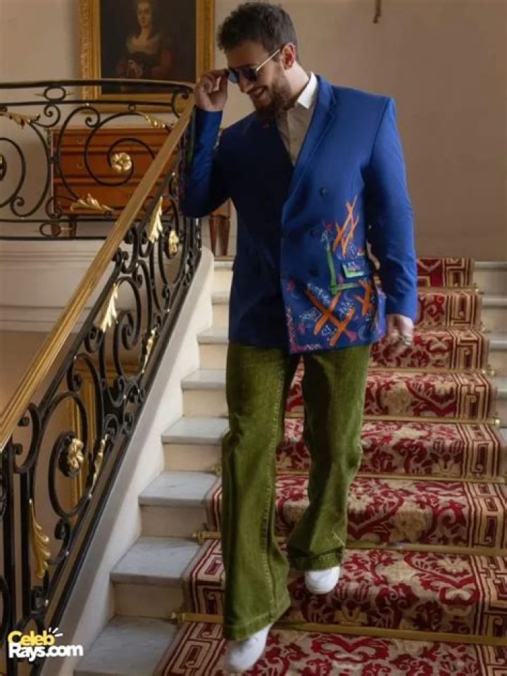 Saad Lamjarred Height, Weight, Body Measurements, Shoe Size