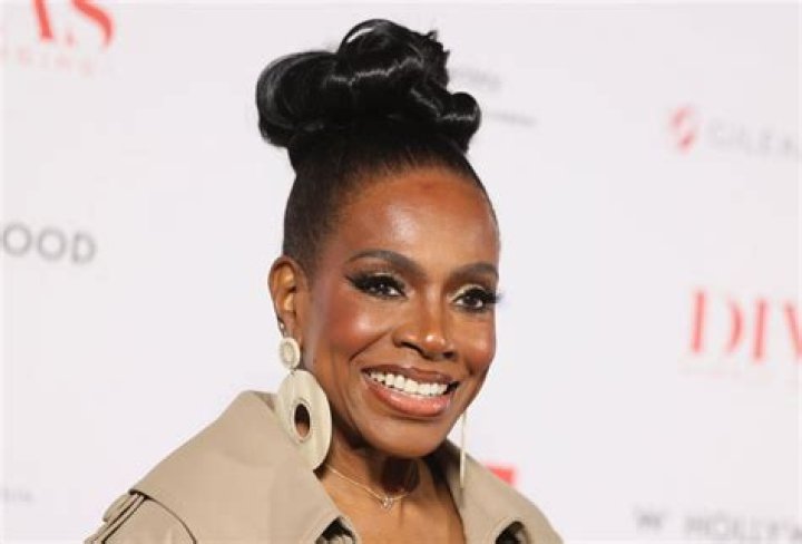 Sheryl Lee Ralph Height, Weight, Measurements, Bra Size, Shoe Size